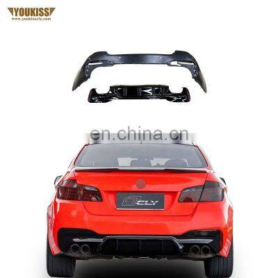 High Performance Car Bumpers For BMW 2011-2017 5 Series F10 F18 Modified 2021 M5 PP Rear Car Bumper Bright Black Rear Diffuser