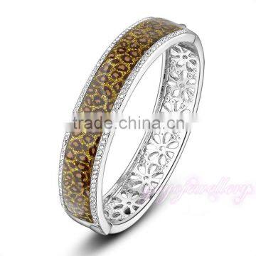 New launched wholesale trendy fashion jewelry spring bangles 2015