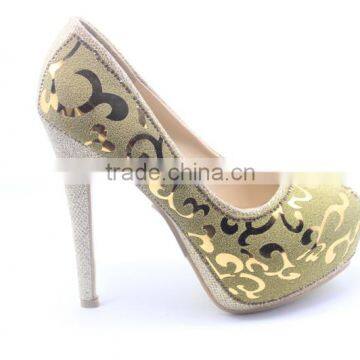 lateset italian mature champagne pearls wedding shoes                        
                                                Quality Choice