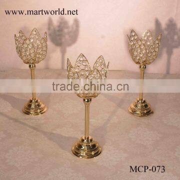 champagne gold lotus shape crystal candelabra centerpieces candelabra wedding table centerpiece wedding decoration (MCP-073)                        
                                                                                Supplier's Choice