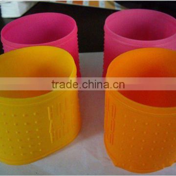 decorative high quality silicone whisky bottle sleeve