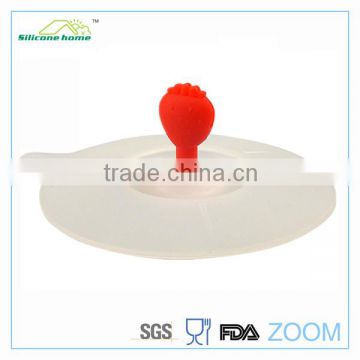 flexible silicone mug cup lid with strawberry head