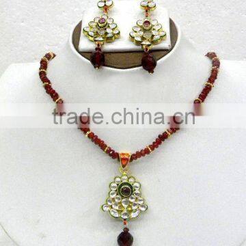 Kundan Pendant Set