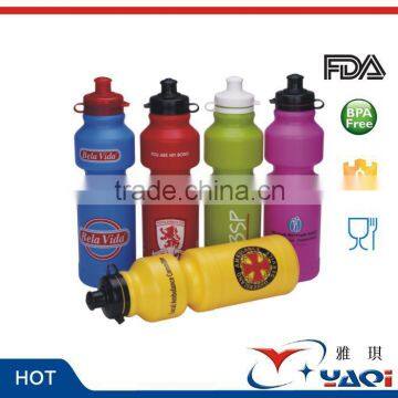 Custom BPA Free Plastic PE Bike Water Bottle 750ml Flip Top