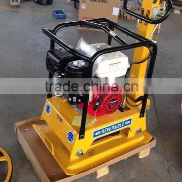 Bidirectional plate compactor powered by Honda gasoline engine GX200