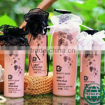 White Musk Whitening Body Wash