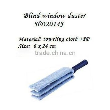 cleaning window duster