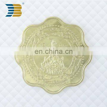 high quality custom plum blossom shaped souvenir metal plate