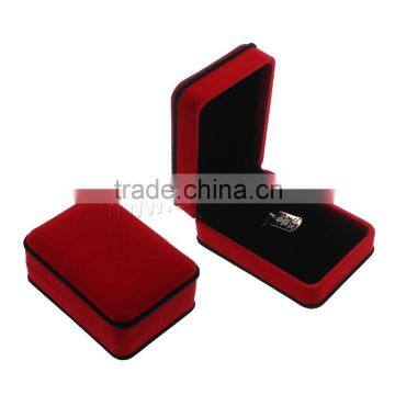 72x103x39mm Rectangle Velveteen Pendant Box with Cardboard