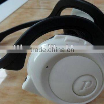 2013 new product hot selling waterproof wireless SD MP3 sports earphone from shenzhen factory