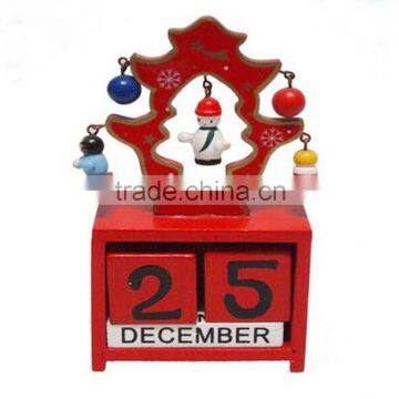 Wooden christmas tree with many gifts calendar on topdesk xmas adent calebdar gifts for home decoration tree kalendar