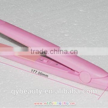 Mini hair straightener hair flat iron with light weight