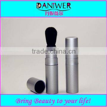 Wholesale silver Retractable soft brush manufacturer