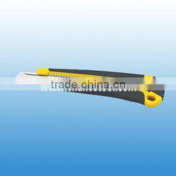 easy cut auto-retractable utility knife UK078