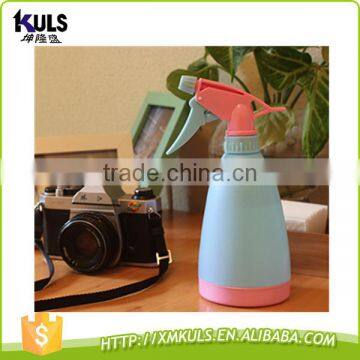 500ML Candy Color Hand Pressure Small Garden Plastic Kids Watering Can photo-2