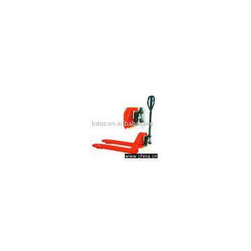 Hydraulic pallet truck