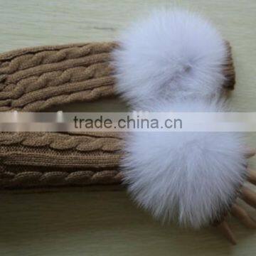 100% Acrylic Ladies Cute Machine Knitted Winter Hand Gloves Mittens with 10cm Fox Pompons