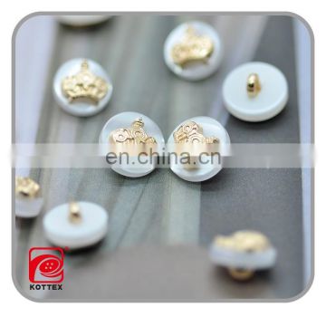 Decorated Small Size 16L-20L White Pearl Resin Button Has Gold Metal Crown Part In The Middle, Shirt Button