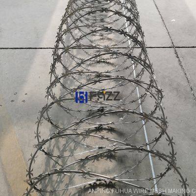 Heavy Galvanized Razor Wire CBT-60 700MM Hot Dipped Galvanized Concertina Razor Barbed Wire Made in China