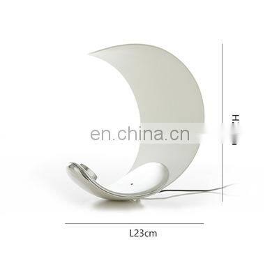 Creative New Design Moon LED Table Lamp Simple Bedroom Bedside Metal Moon Reading Desk Light