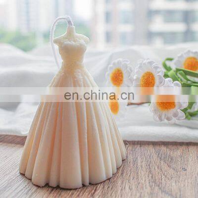 Wholesale Creative Luxury Wedding Gift Set Home Decor Dress Shape Custom Aromatherapy Fragrance Soy Wax Scented Candles photo-4