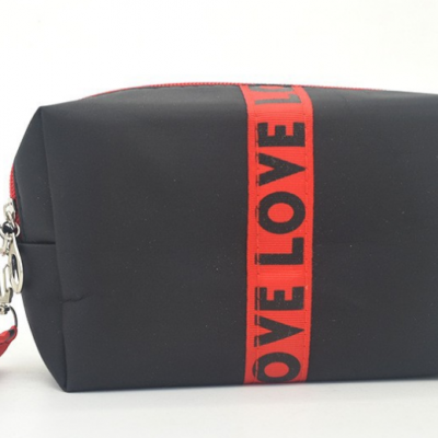 Stylish LOVE LOVE Cosmetic Bag - Vibrant Color Options, Premium Nylon Material, Perfect for Beauty Essentials Organization