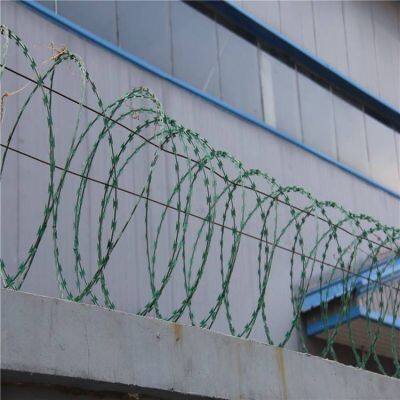 Galvanized Razor Barbed Wire Fence Anti Climb for Farm Prison Safety Fence photo-3