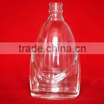 white color and 500ml volume high quality glass bottle