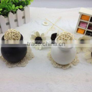 The cheapest promotional ceramic reed diffuser sets with rattan balls sola flower