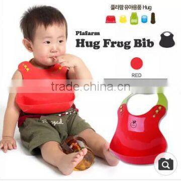 Plapalm hug FROG BIB No Spilling Food! Smart Baby Bibs!