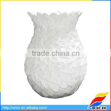 2017 New Design White Ceramic Flower Print Textured Vase Home Decor