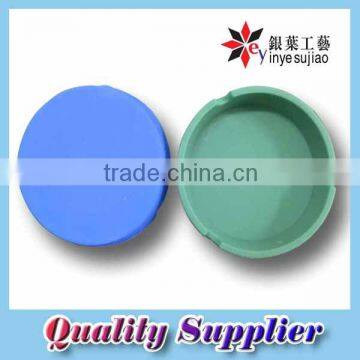 Round silicone ashtray