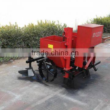 Potato planter with fertilizing