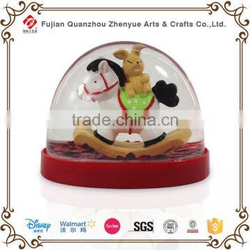 2015 custom plastic snowball with resin figurine