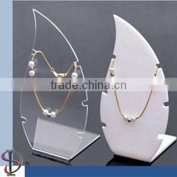 Luxury acrylic necklace- leaf shape stand