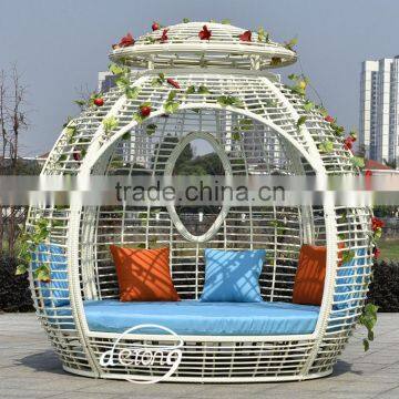 2016 new design outdoor PE rattan furniture daybed garden leisure set