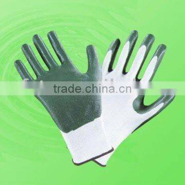 Nitrile coated glove