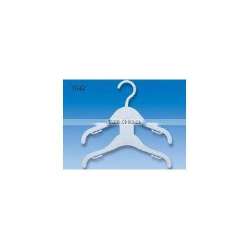 top hanger , blouse hanger , dress hanger