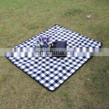 Portable Checked Design Waterproof Fleece Blanket