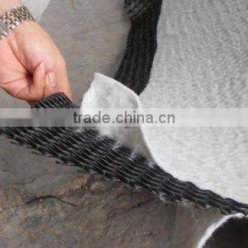 Leakdrain / composite geonet with geotextile fabric