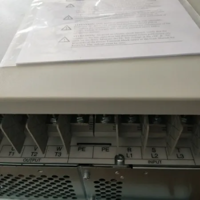ALLEN‑BRADLEY POWERFLEX 753 AC DRIVE 186A 20F1AND186JN0NNNNN