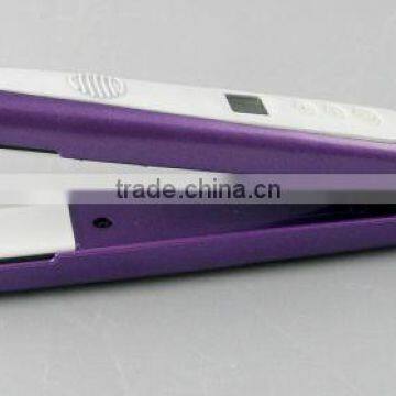 HO7031 hair straightener