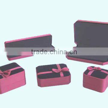 Custom Design Hot Sale Small Recycled Leather Gift Box Manufacturer photo-5
