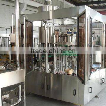 Manufacturer of Carbonated Drink Filling Machine