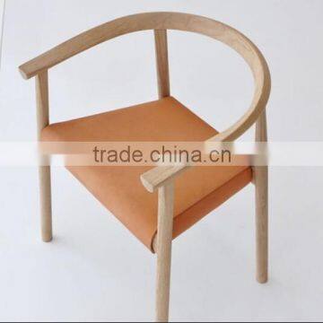 Round back wooden armchair HDAC1062