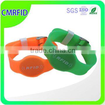 Portable silicone led rfid wristband