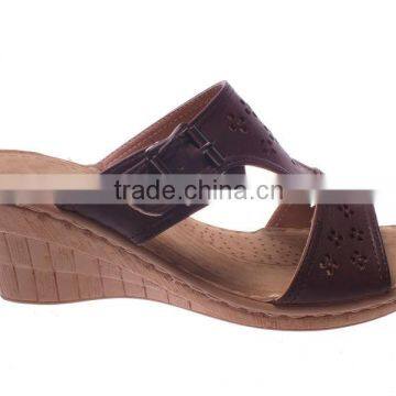 Hot selling ladies shoes low wood grain wedge slipper in guangzhou