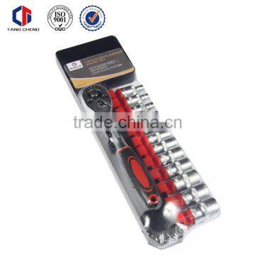 Auto 1/4" Drive Socket Set With Reversible Ratchet