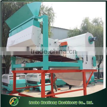 Mobile sorting machine for cleaning beans