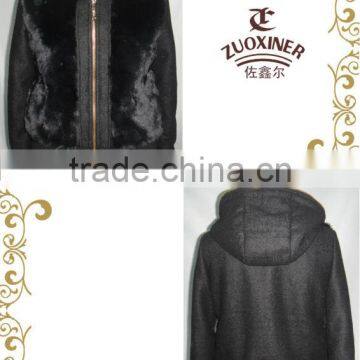 Woolen jacket with hood for lady